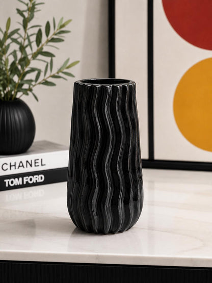 Modern Wavy Vase | 3D Printed Decorative Vase | Minimalist Home Decor